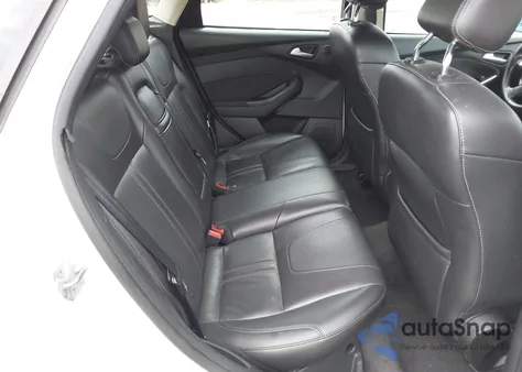 2012 Ford Focus Sel z USA, uszkodzony, nr VIN 1FAHP3M27CL255331